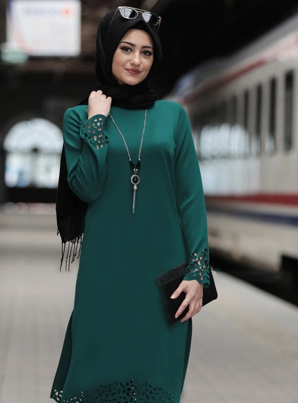 Women's Formal Abaya with Lace Detail
